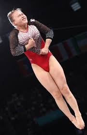 巴萨临时更换发布会人选，德容让位马丁内斯